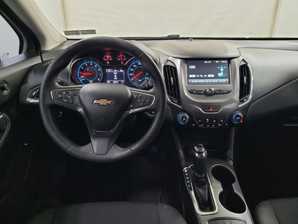 Used 2017 Chevrolet Cruze LT w/ Convenience Package image 22