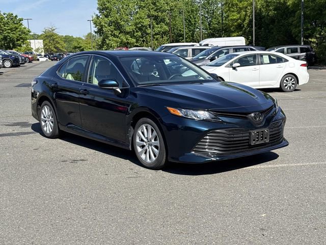 Used 2020 Toyota Camry LE FWD image 1
