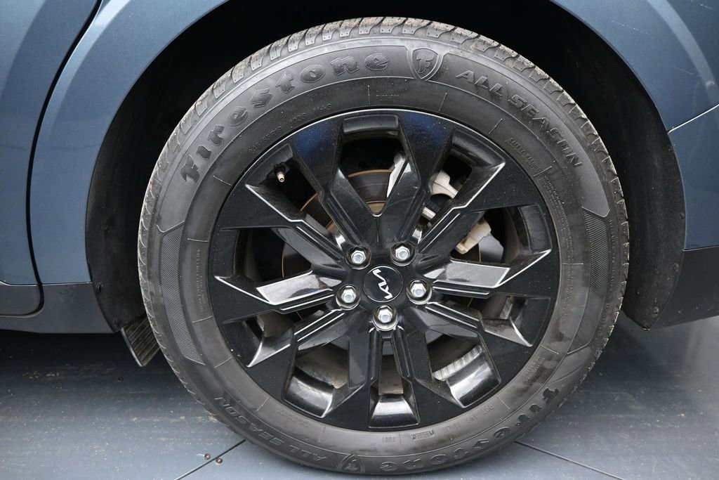 Used 2024 Kia Carnival SX Prestige FWD image 10