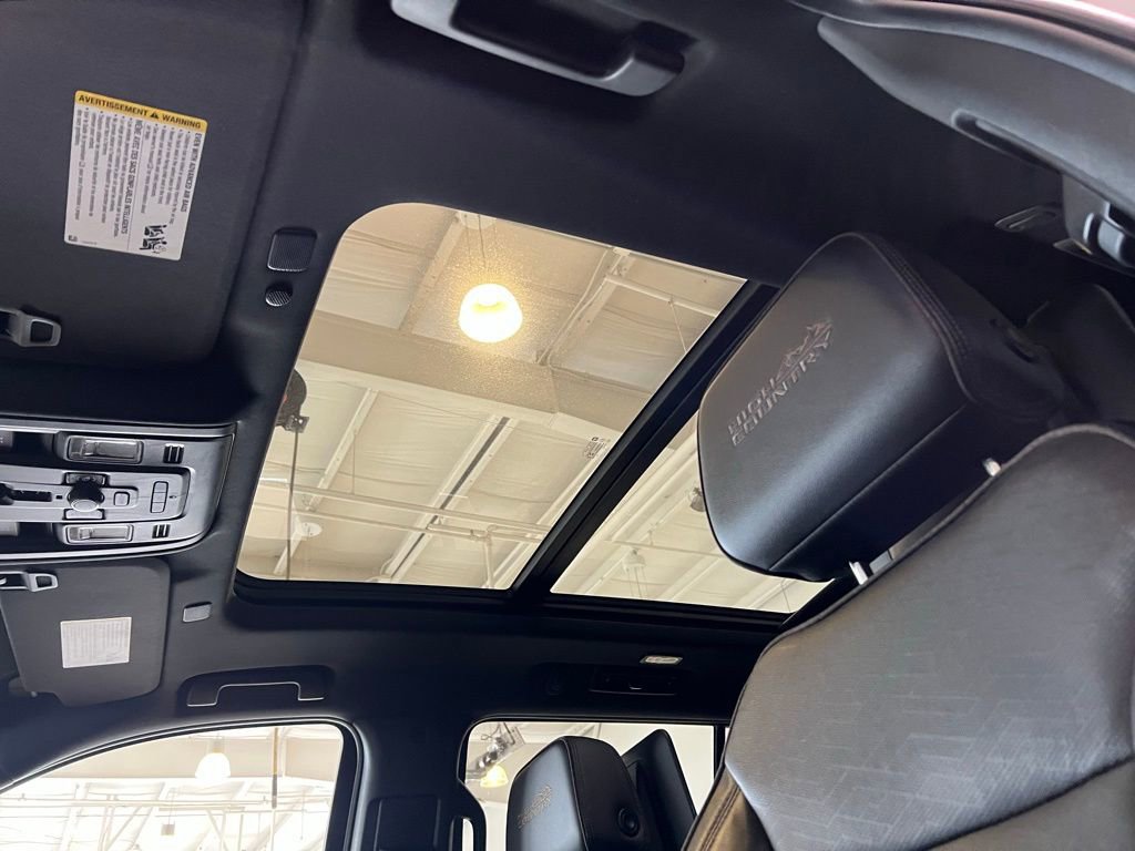 Used 2021 Chevrolet Tahoe High Country image 22