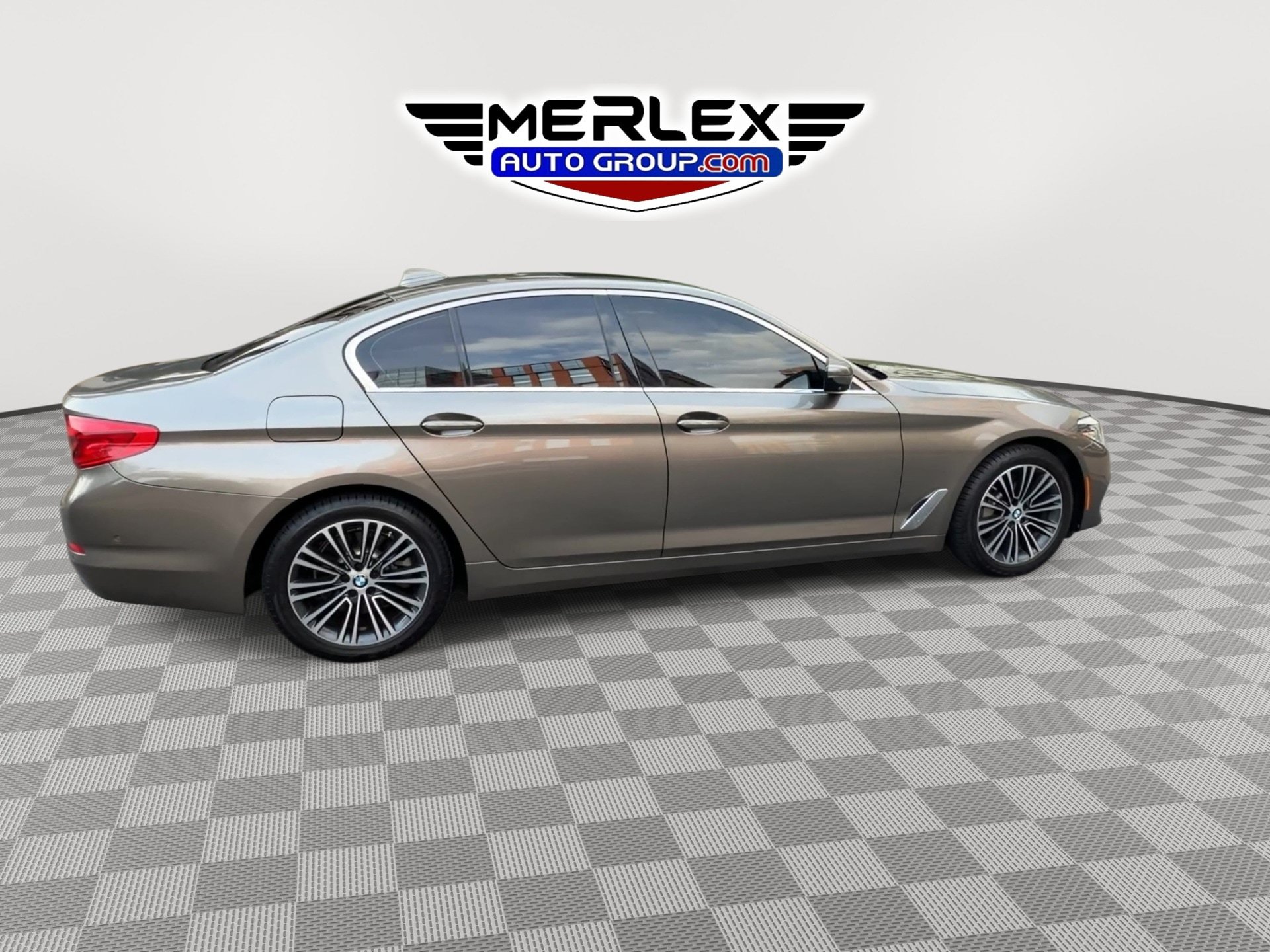 Used 2019 BMW 530i xDrive w/ Convenience Package AWD/4WD image 8
