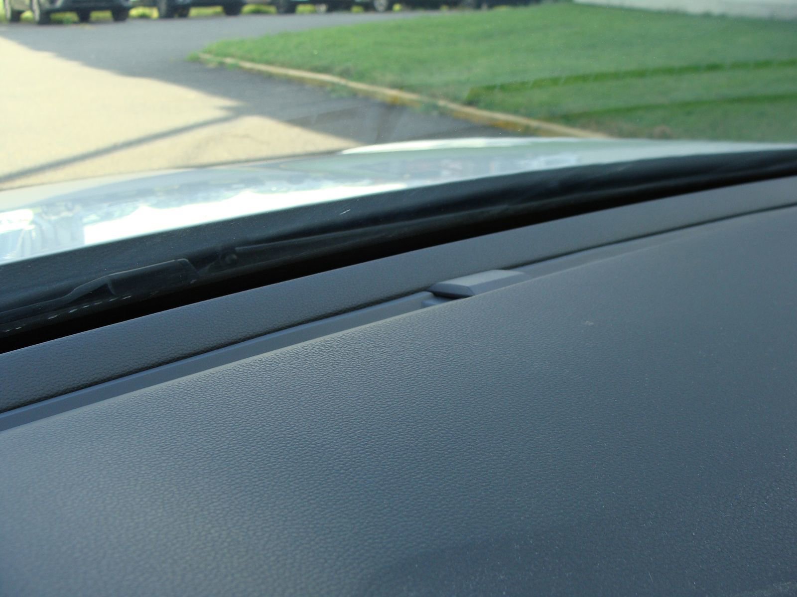 Used 2021 Volkswagen Jetta SE w/ SE Cold Weather Package image 31