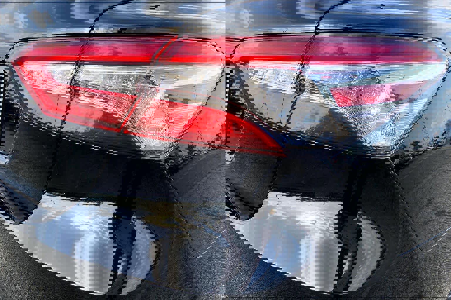 Used 2019 Toyota Camry XLE image 30