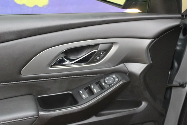 Used 2023 Chevrolet Traverse LT FWD image 13