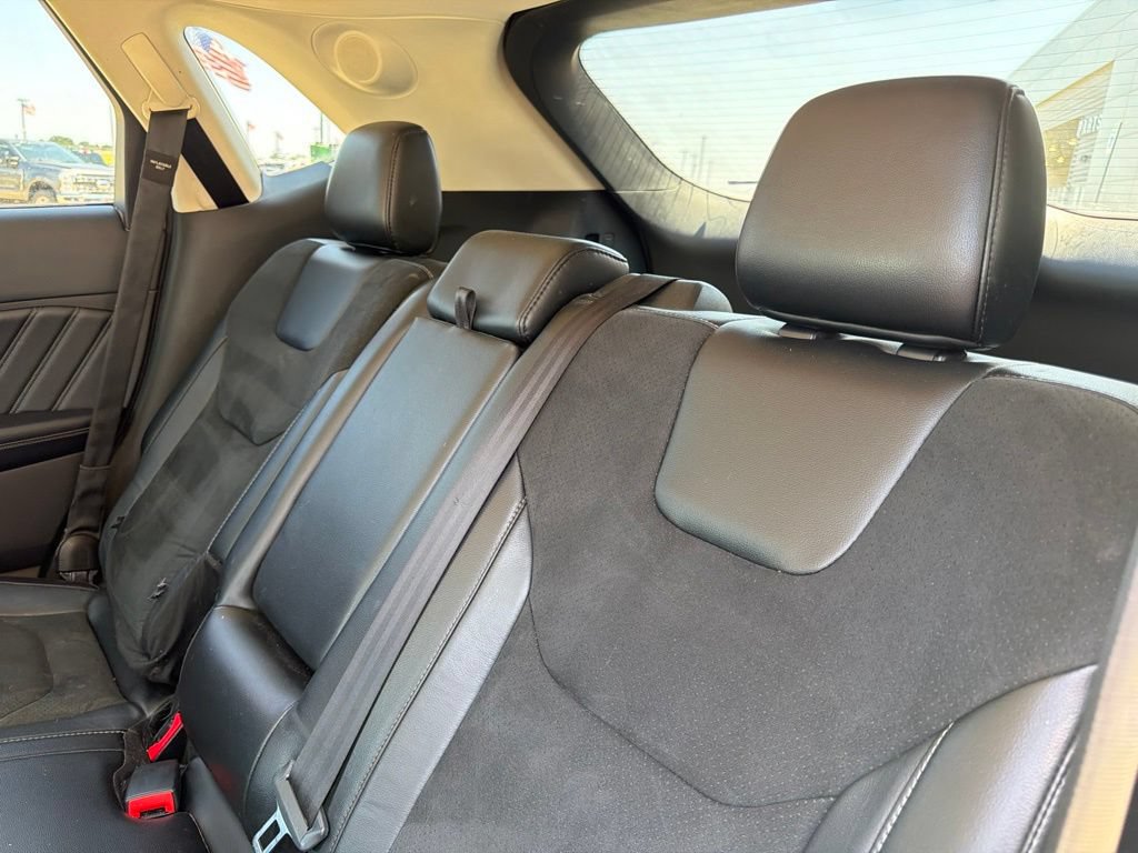 Used 2016 Ford Edge Sport w/ Equipment Group 401A AWD/4WD image 12