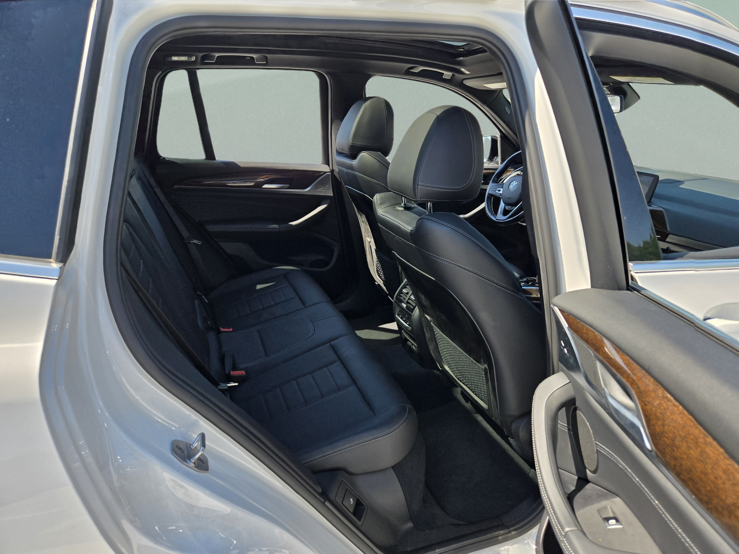 Used 2018 BMW X3 xDrive30i AWD/4WD image 27