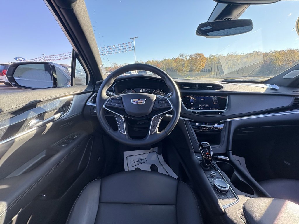 Used 2025 Cadillac XT5 Premium Luxury image 35