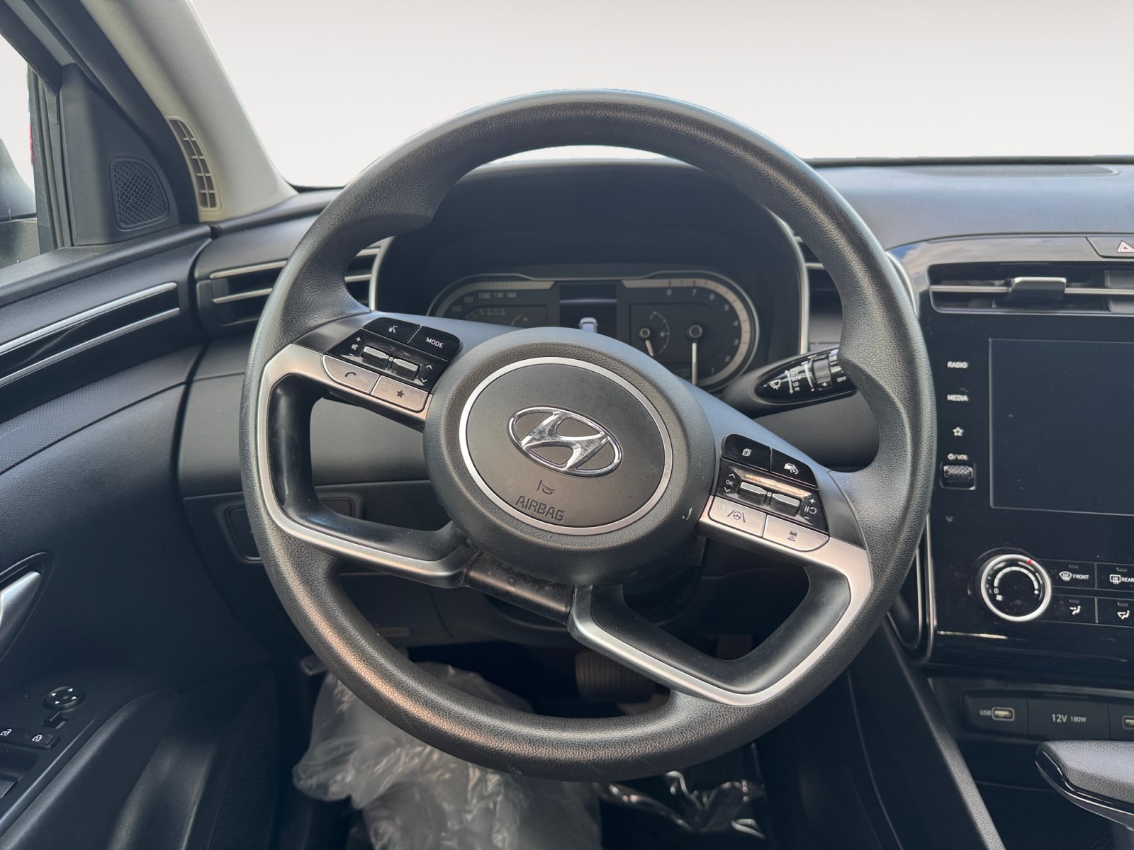 Used 2023 Hyundai Tucson SE AWD/4WD image 12
