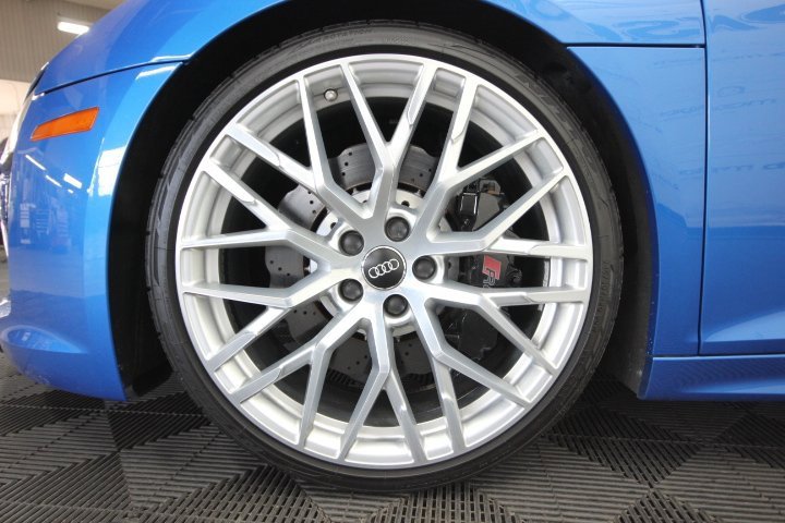 Used 2018 Audi R8 V10 image 3