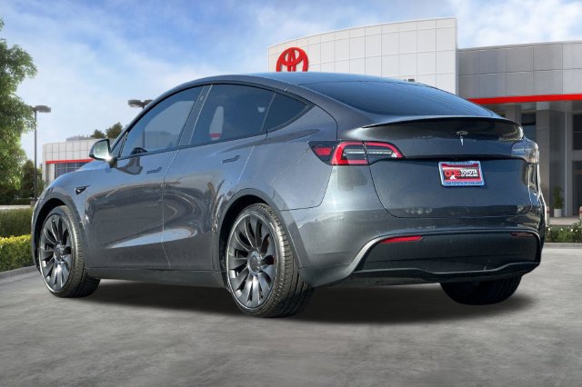 Used 2022 Tesla Model Y Performance AWD/4WD image 6