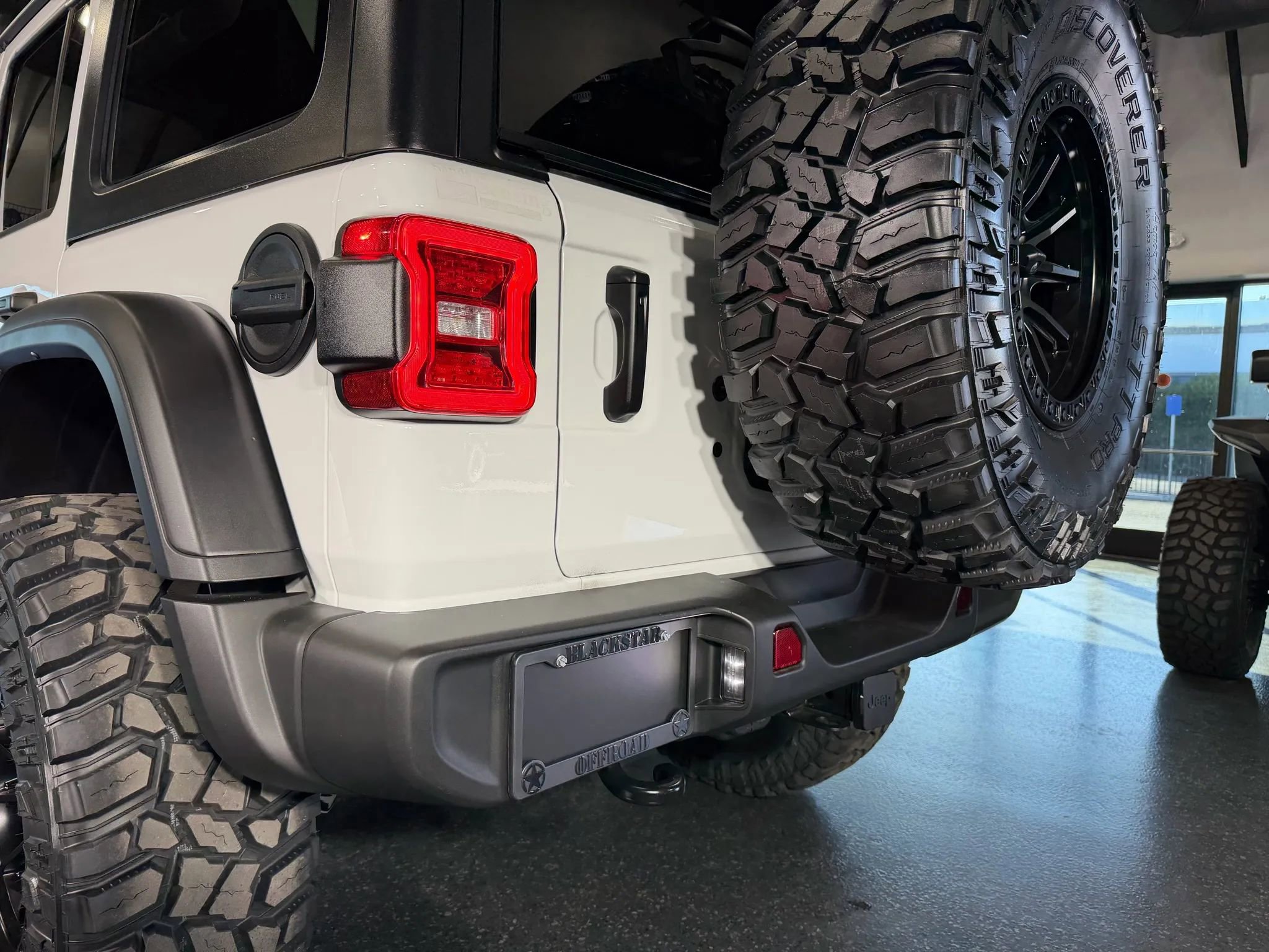 Used 2024 Jeep Wrangler Unlimited Rubicon w/ Convenience Group image 10