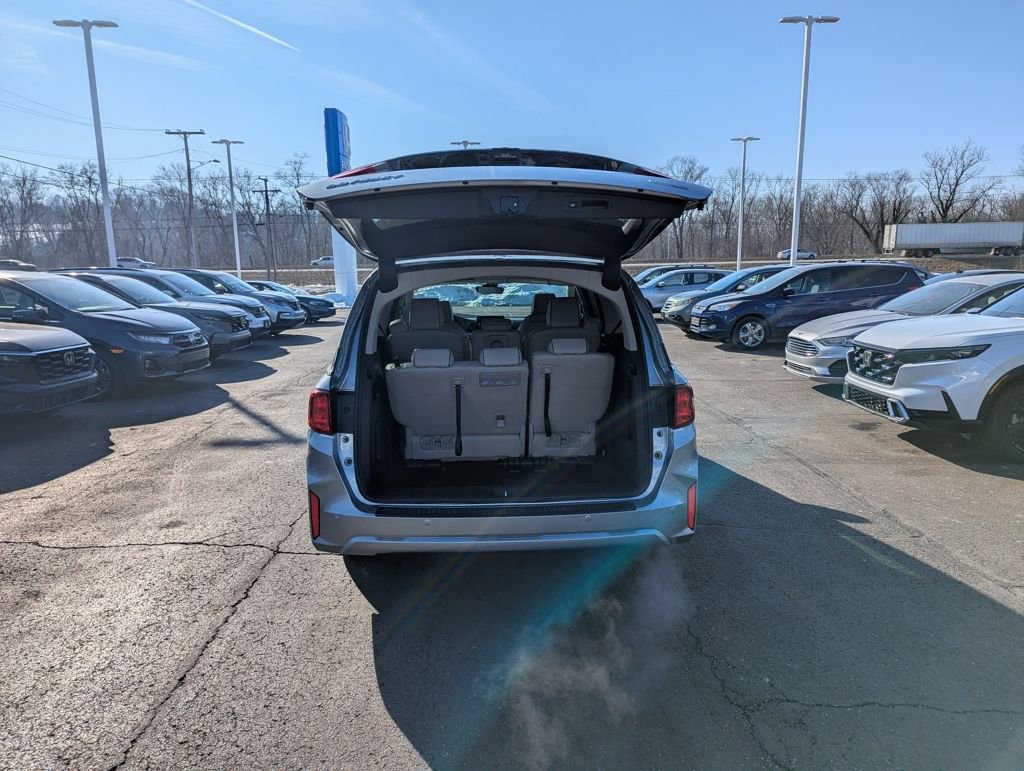 New 2026 Honda Odyssey Touring image 16