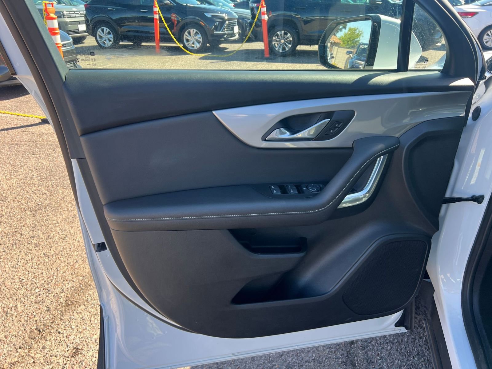 Used 2025 Chevrolet Blazer LT image 18