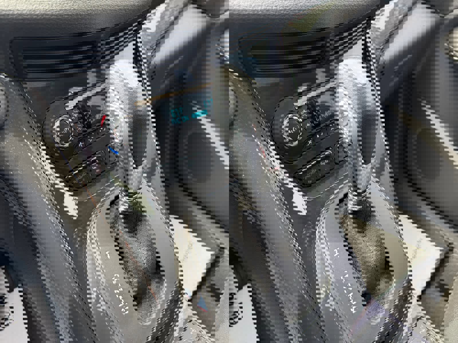 Used 2014 Ford Escape Titanium w/ Equipment Group 401A AWD/4WD image 8