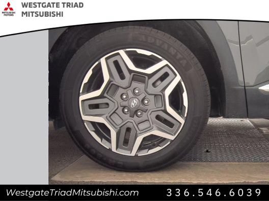 Used 2023 Hyundai Santa Fe Limited AWD/4WD image 7