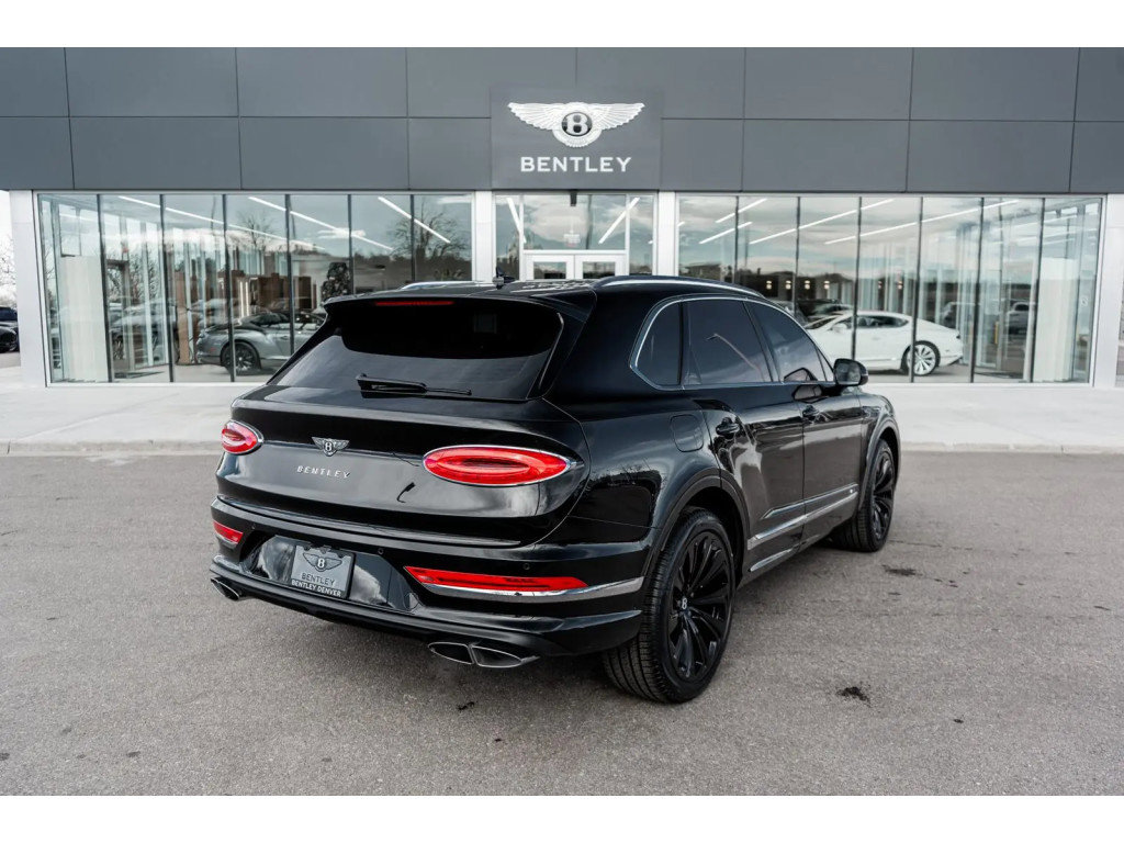 Used 2022 Bentley Bentayga image 3