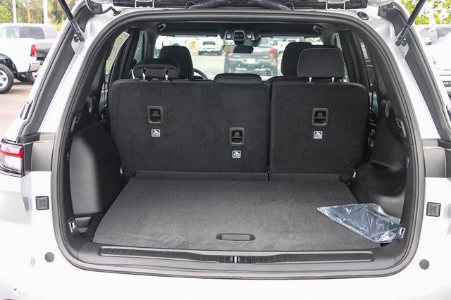 New 2025 Jeep Grand Cherokee Laredo image 24