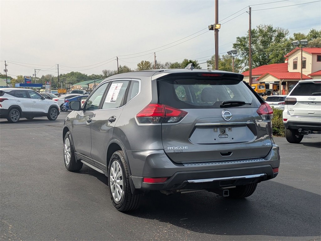 Used 2017 Nissan Rogue S image 6