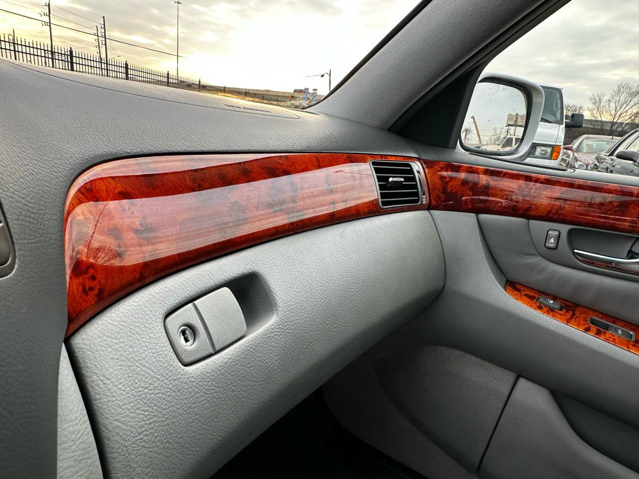 Used 2004 Lexus LS 430 w/ Premium Pkg RWD image 66