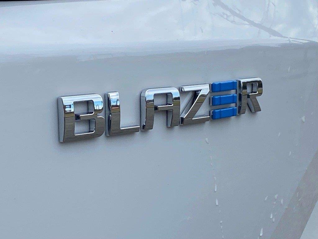 New 2025 Chevrolet Blazer EV LT w/ Super Cruise Package AWD/4WD image 8