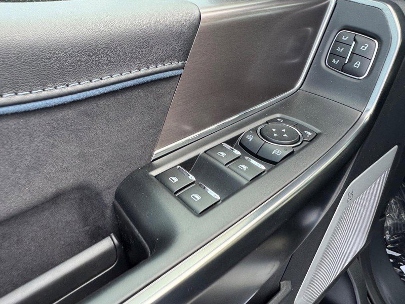 New 2025 Ford F150 Platinum w/ Equipment Group 702A High image 19