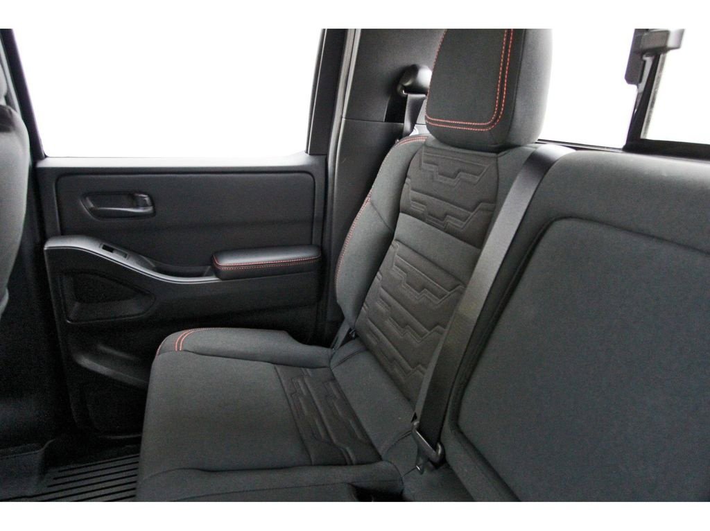 New 2026 Nissan Frontier PRO-4X w/ Pro-4x Convenience Package image 9