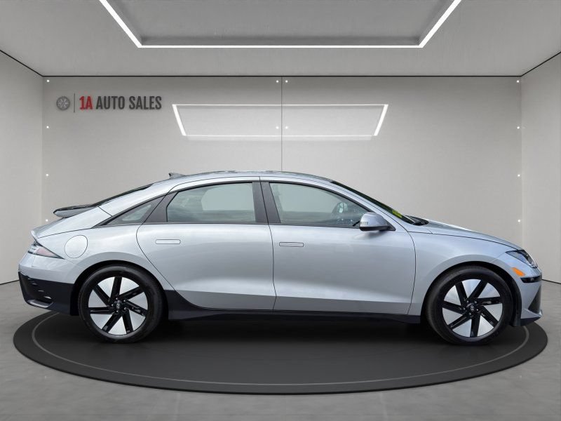 Used 2024 Hyundai Ioniq 6 SE AWD image 6