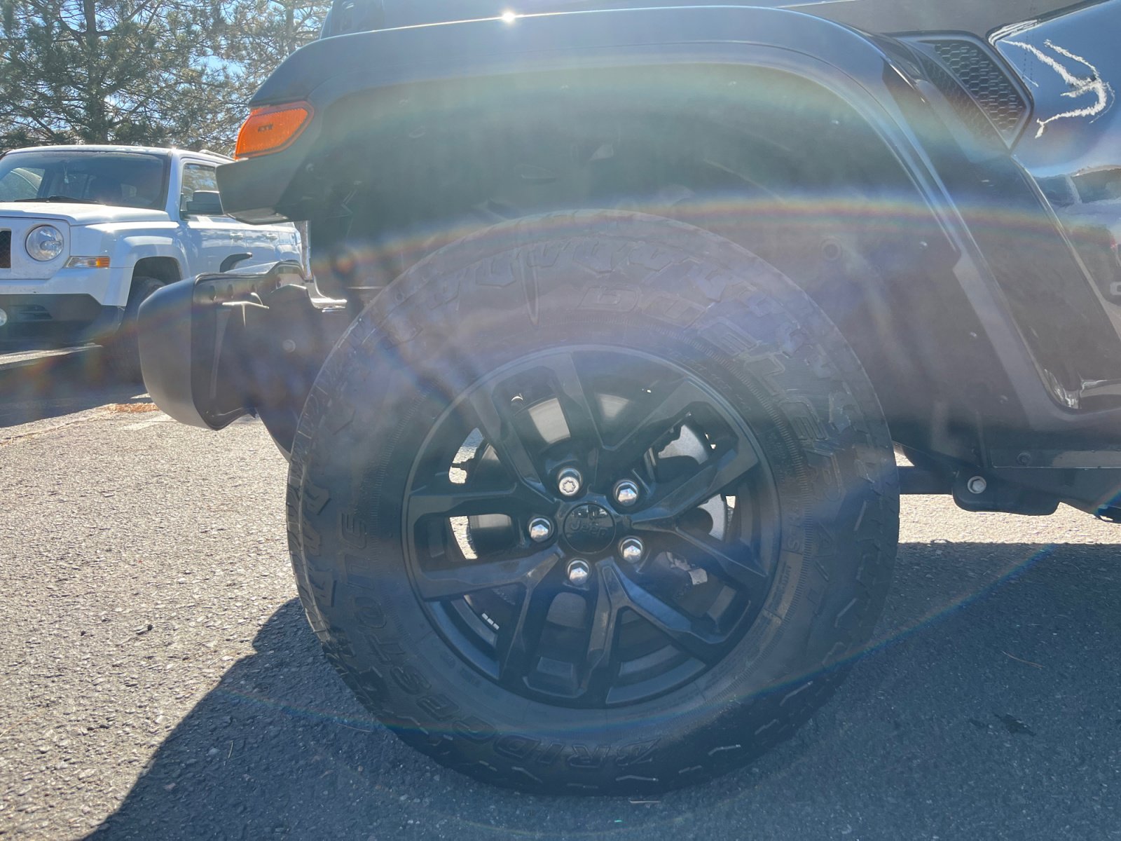 Used 2022 Jeep Gladiator Sport image 26