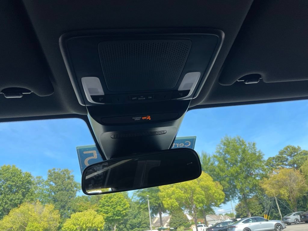 Certified 2025 Honda HR-V Sport image 16