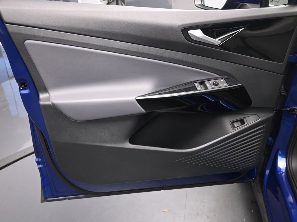 Used 2021 Volkswagen ID.4 Pro S image 19