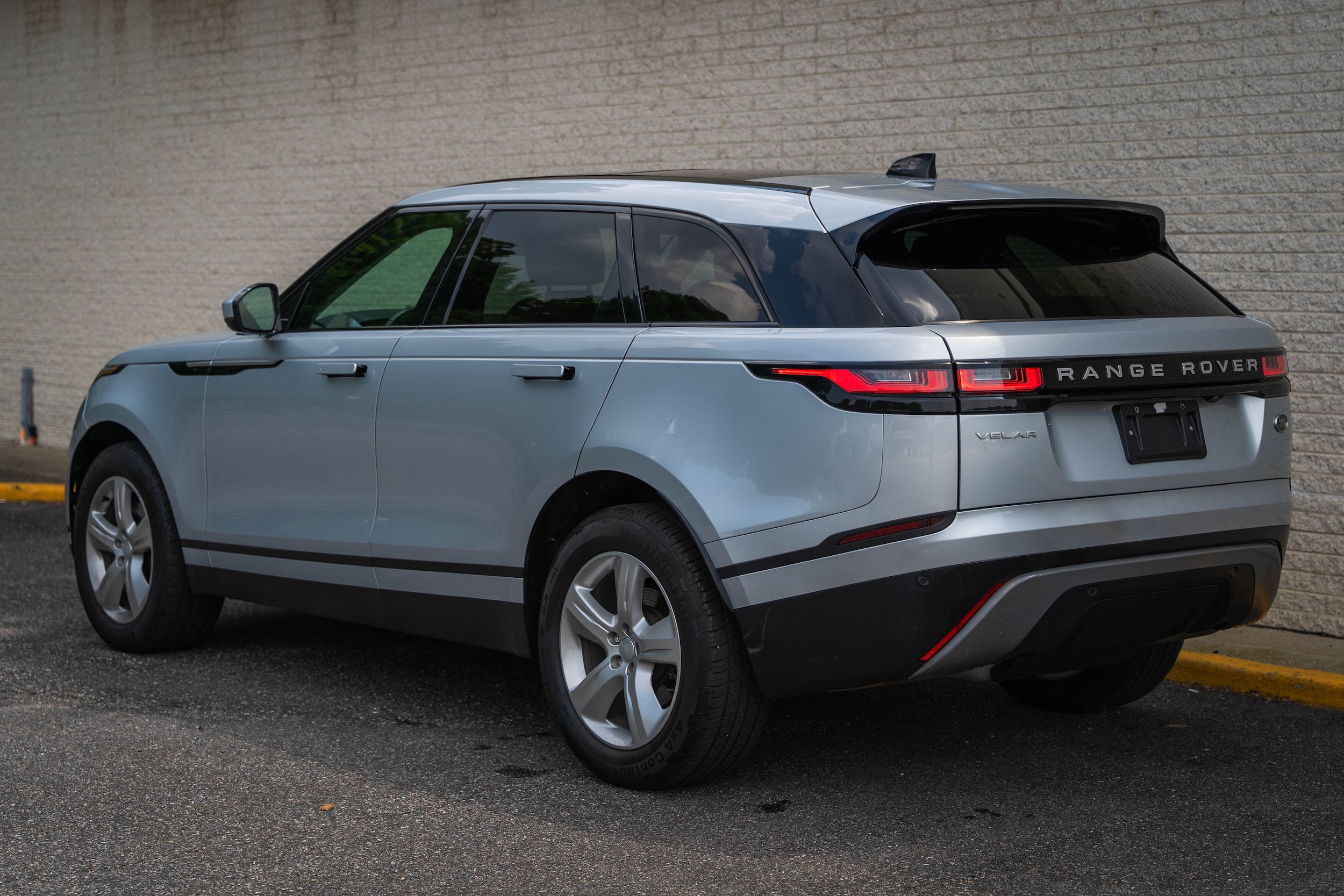 Used 2023 Land Rover Range Rover Velar S AWD/4WD image 5