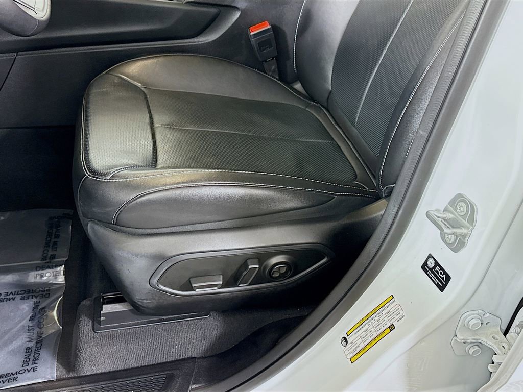 Used 2022 Jeep Grand Cherokee Limited 4xe w/ Luxury Tech Group II image 25