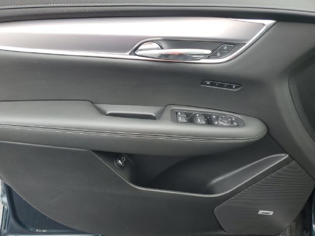 Certified 2024 Cadillac XT6 Luxury w/ LPO, Floor Liner Package AWD/4WD image 10