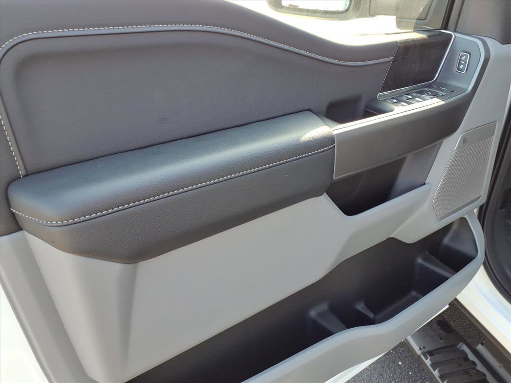 New 2026 Ford F350 XLT image 9