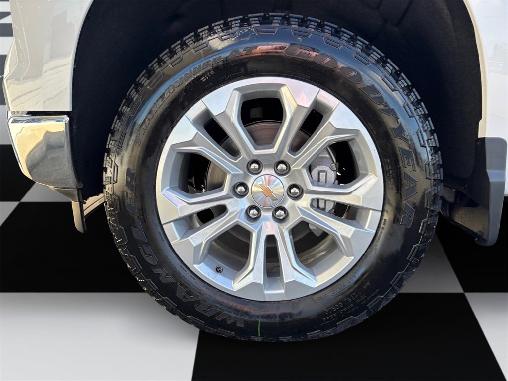 New 2026 Chevrolet Silverado 1500 LTZ w/ Z71 Off-Road Package image 14