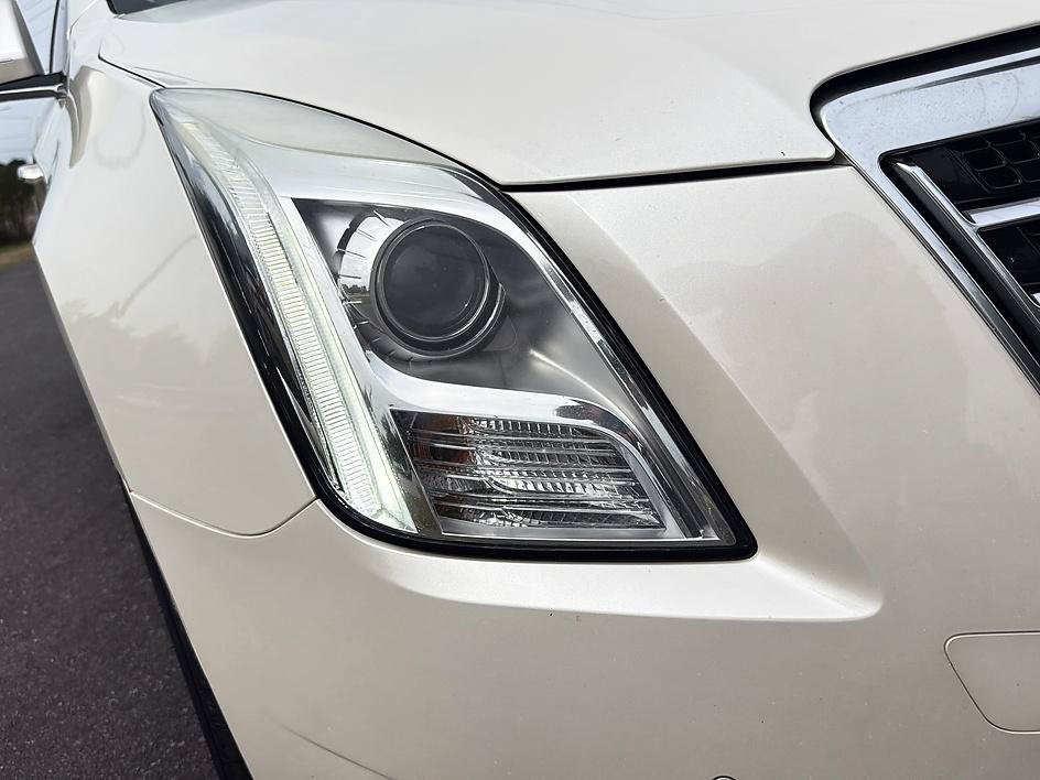 Used 2013 Cadillac XTS Luxury w/ Driver Awareness Package FWD image 21