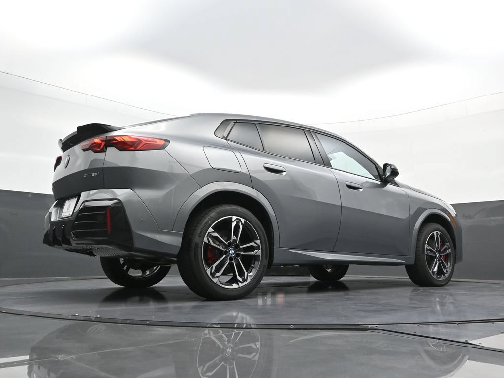 New 2026 BMW X2 xDrive28i w/ Technology Package AWD/4WD image 27