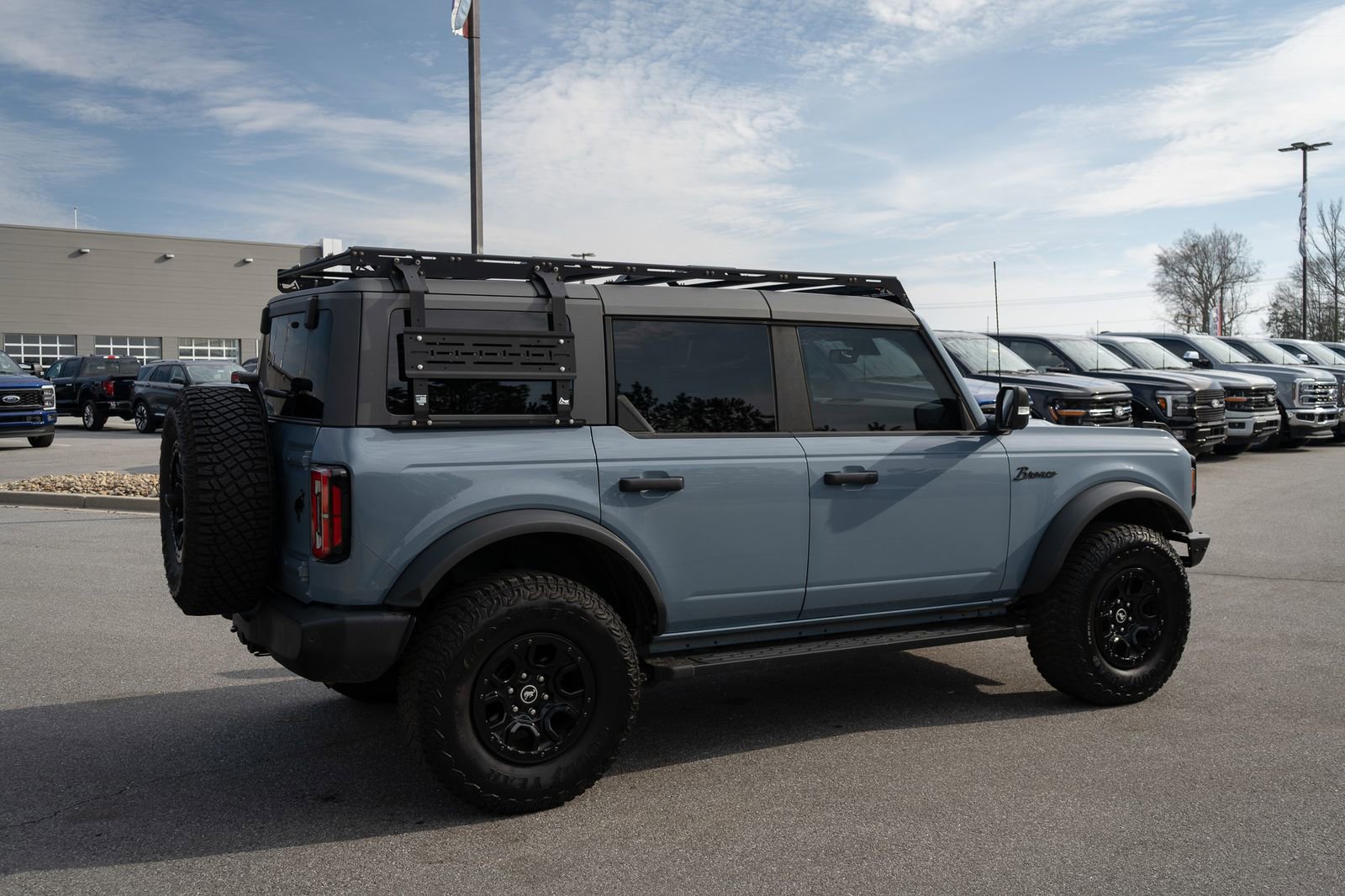 Used 2023 Ford Bronco Wildtrak image 10