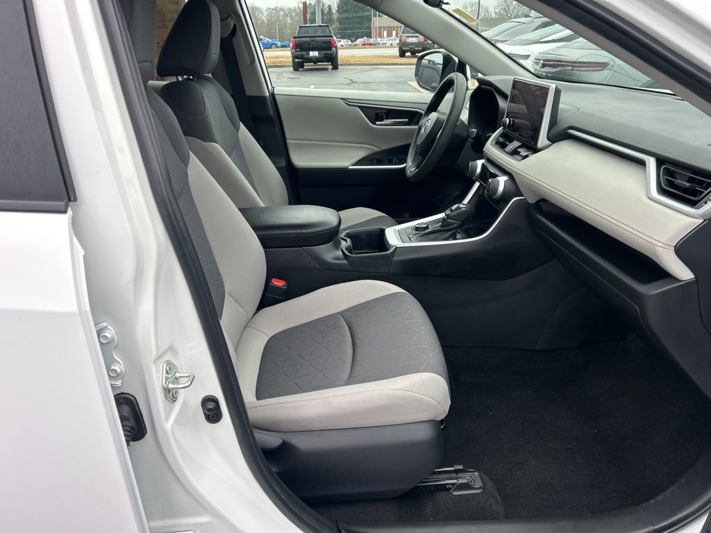 Used 2023 Toyota RAV4 XLE w/ Convenience Package image 22