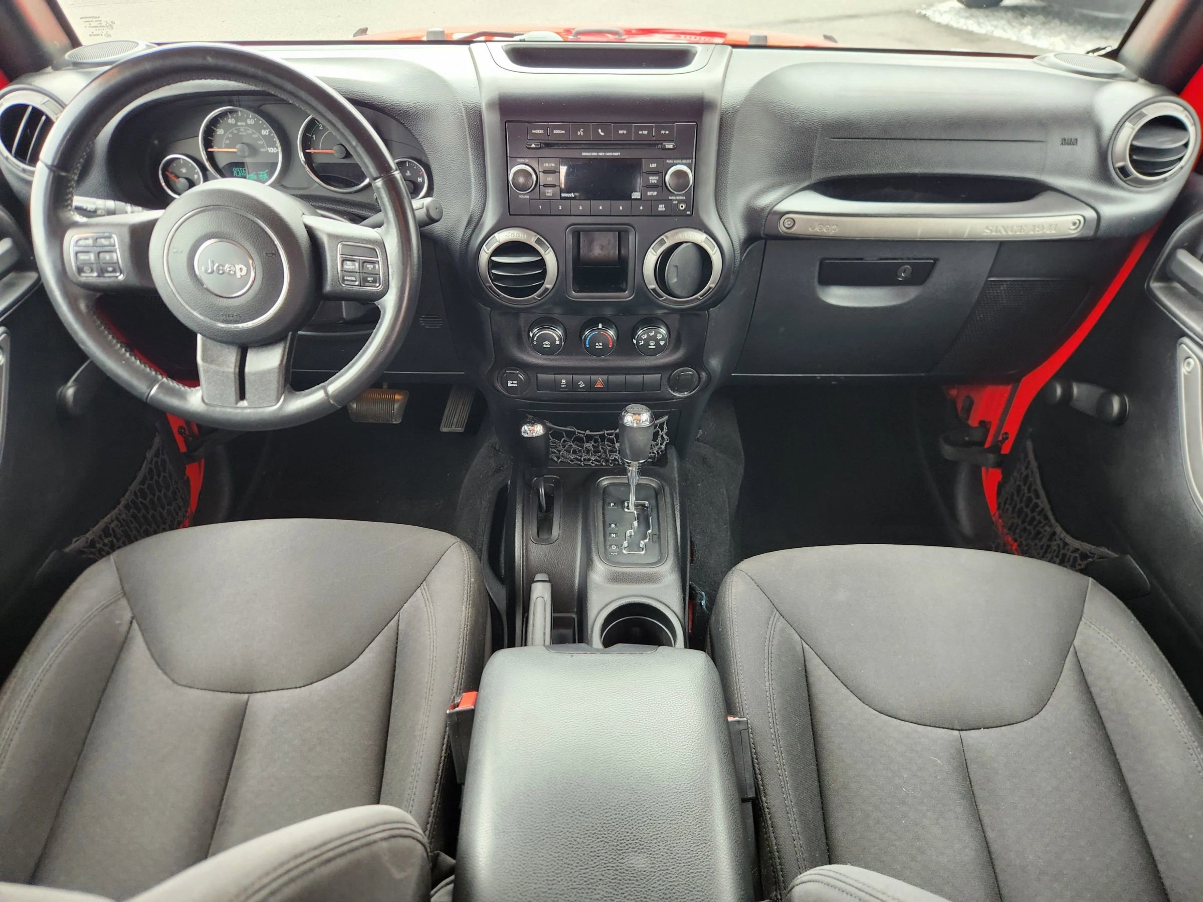 Used 2016 Jeep Wrangler Sport w/ Connectivity Group AWD/4WD image 2