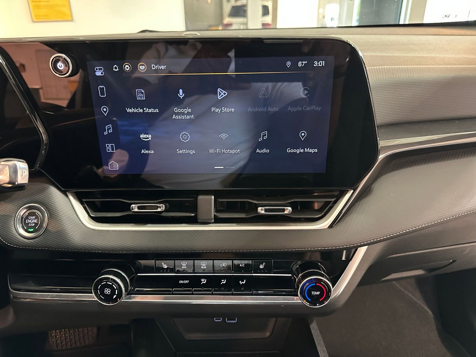 Used 2025 Chevrolet Equinox LT FWD image 17
