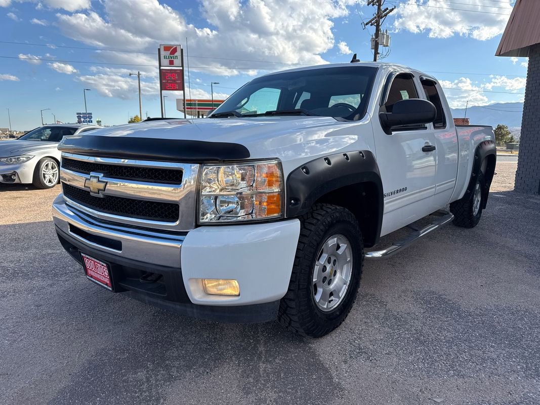 Used 2010 Chevrolet Silverado 1500 LT w/ Max Trailering Pack image 10