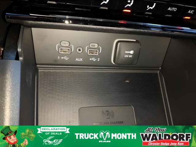 New 2025 Jeep Grand Cherokee 4WD image 18