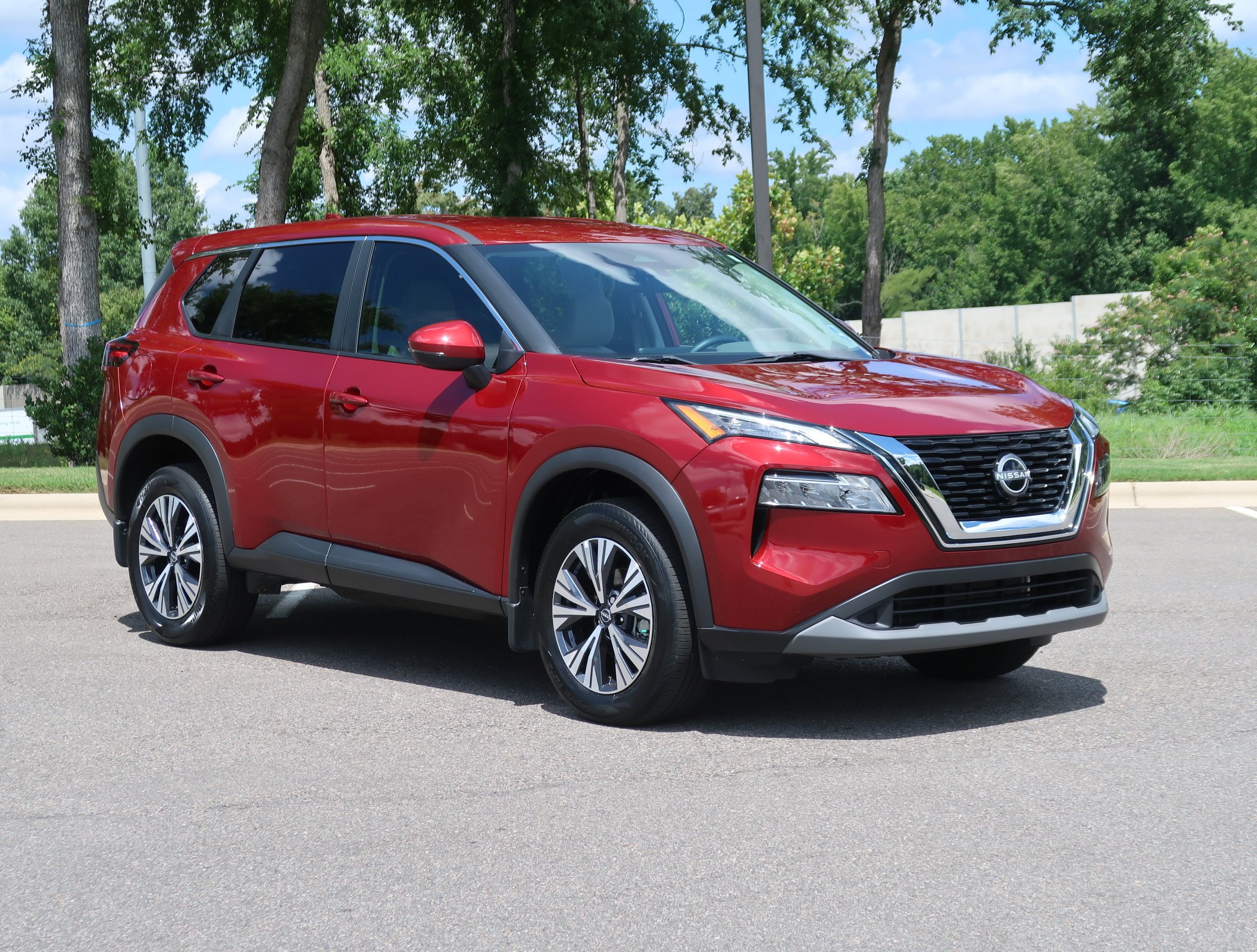 Used 2022 Nissan Rogue SV AWD/4WD image 9