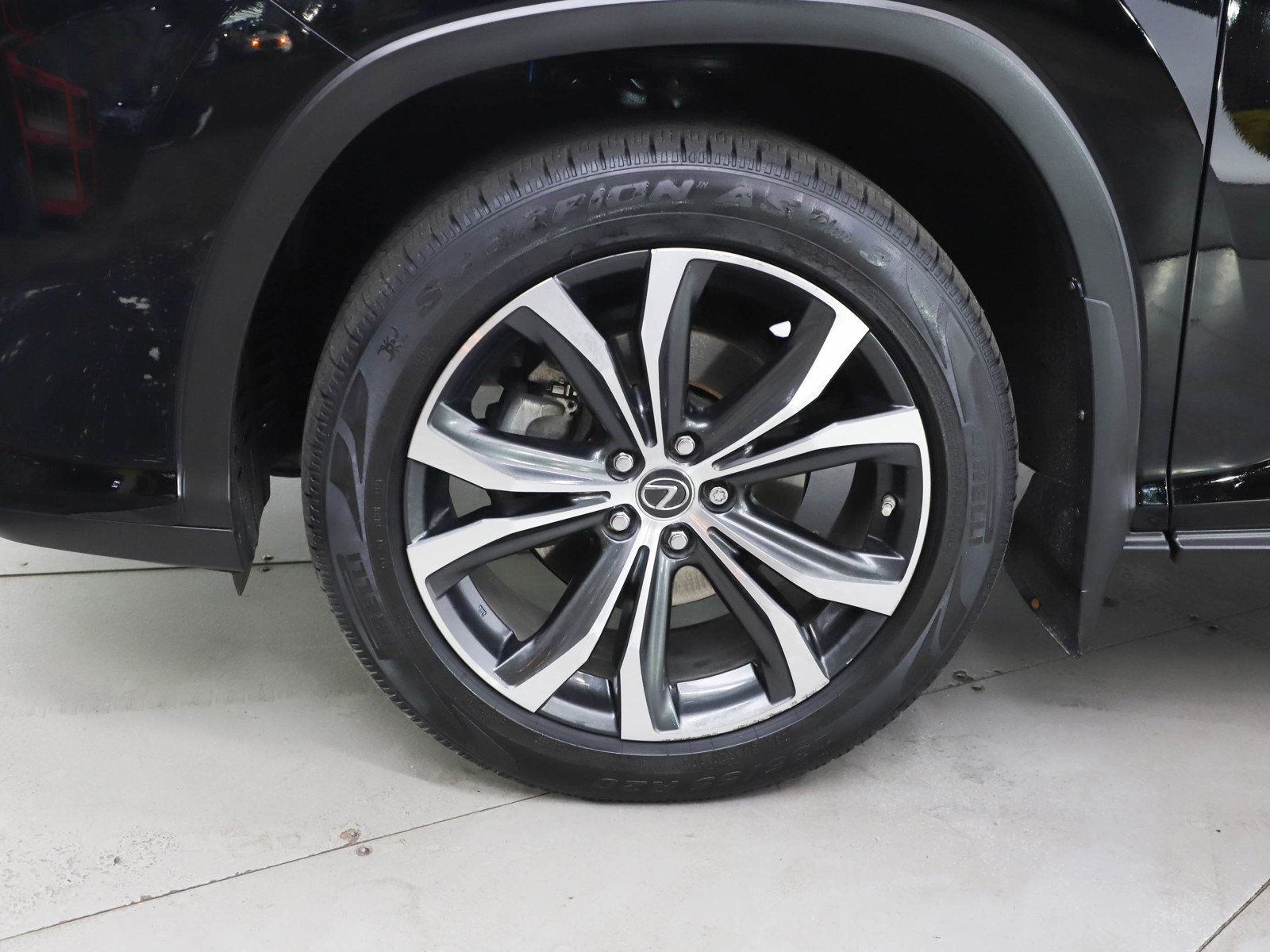 Used 2019 Lexus RX 350L AWD image 27