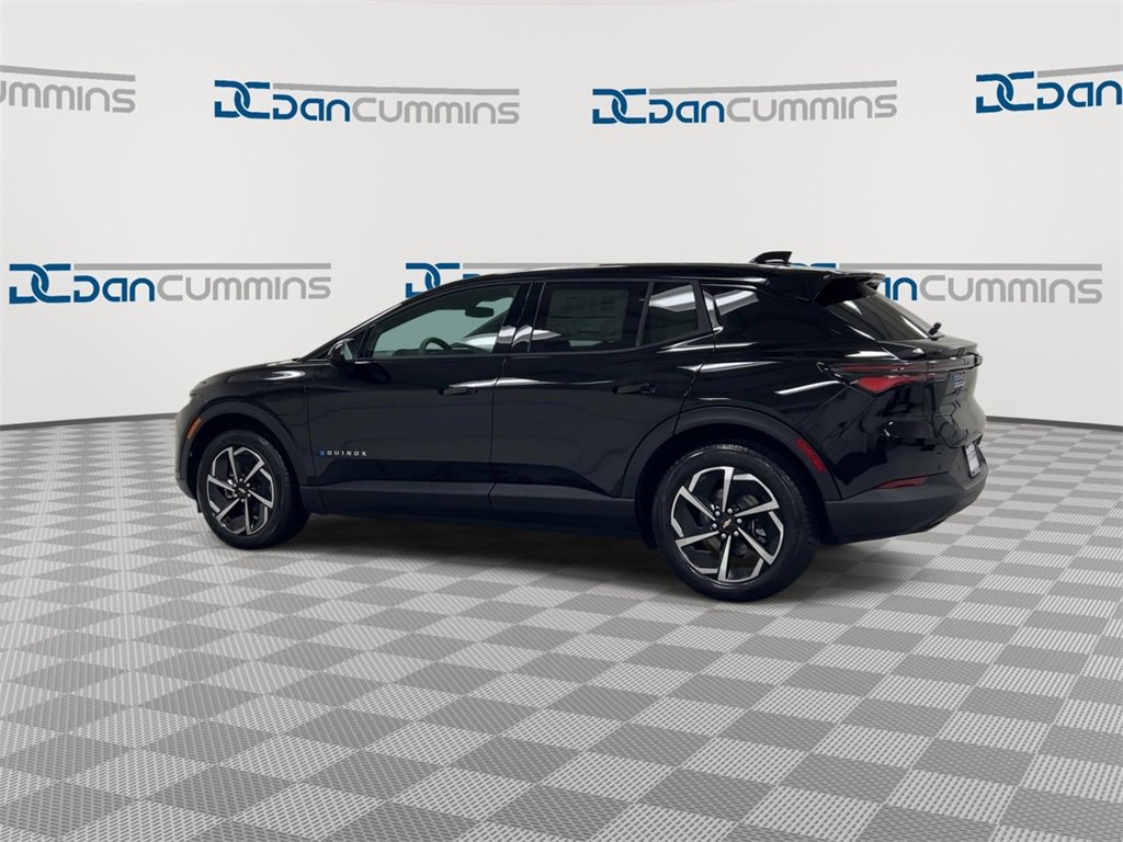 New 2026 Chevrolet Equinox EV LT image 6