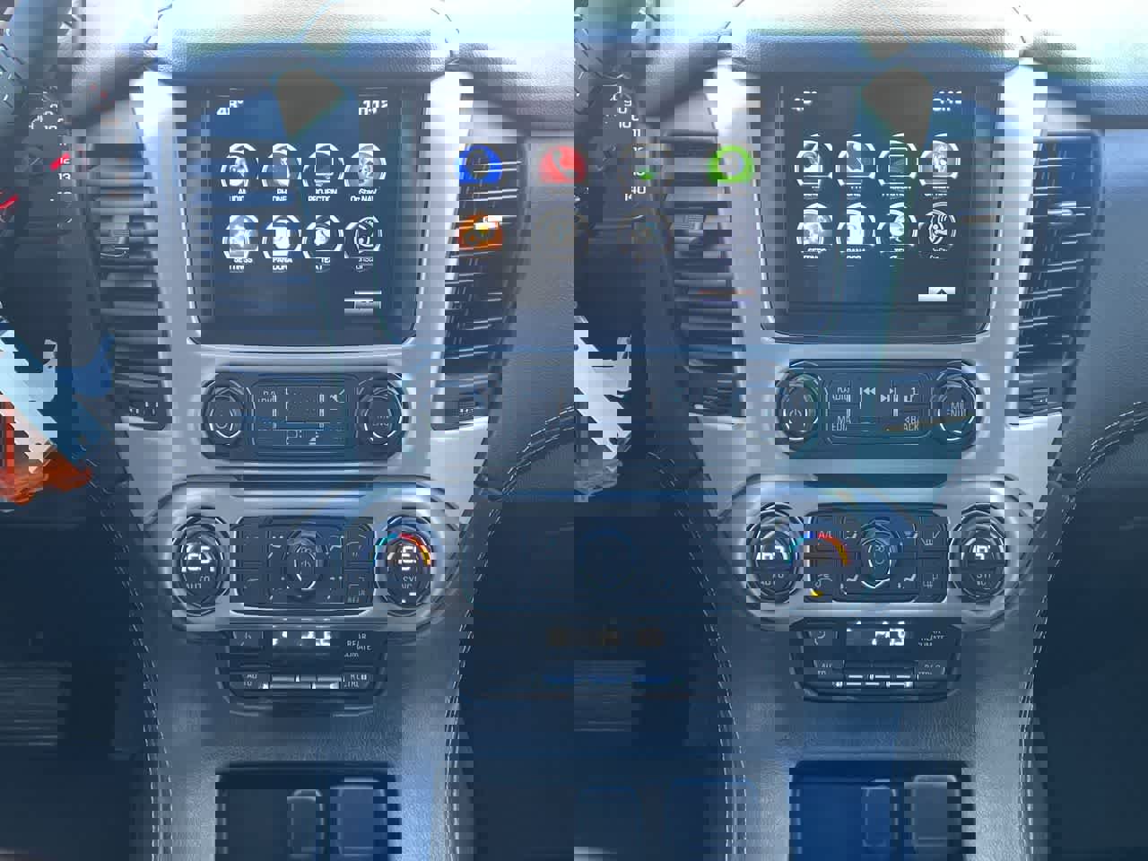 Used 2016 GMC Yukon SLE w/ Convenience Package image 13