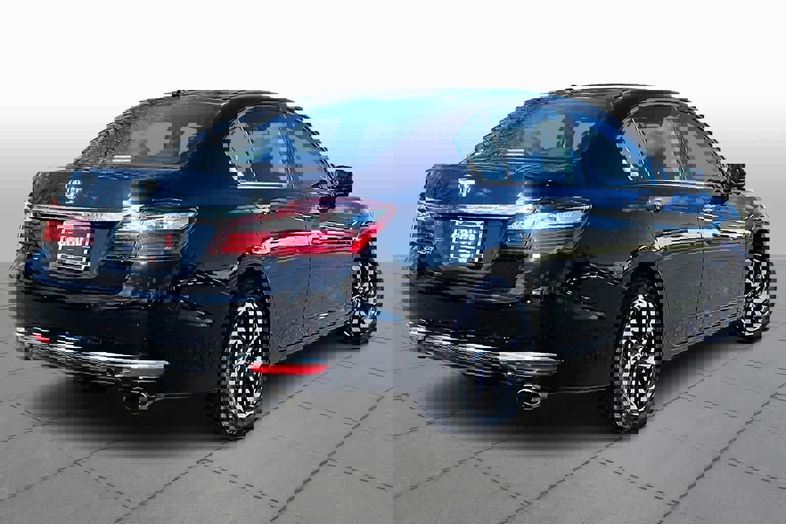 Used 2017 Honda Accord EX-L image 13