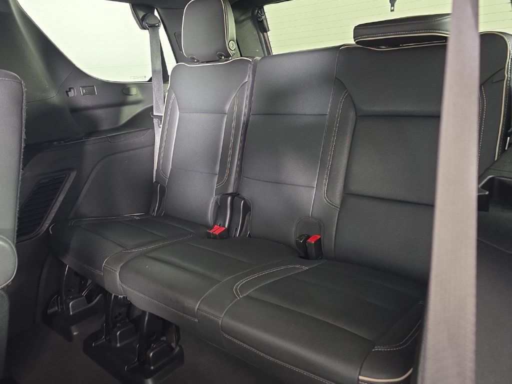 Used 2024 Chevrolet Tahoe Premier AWD/4WD image 28