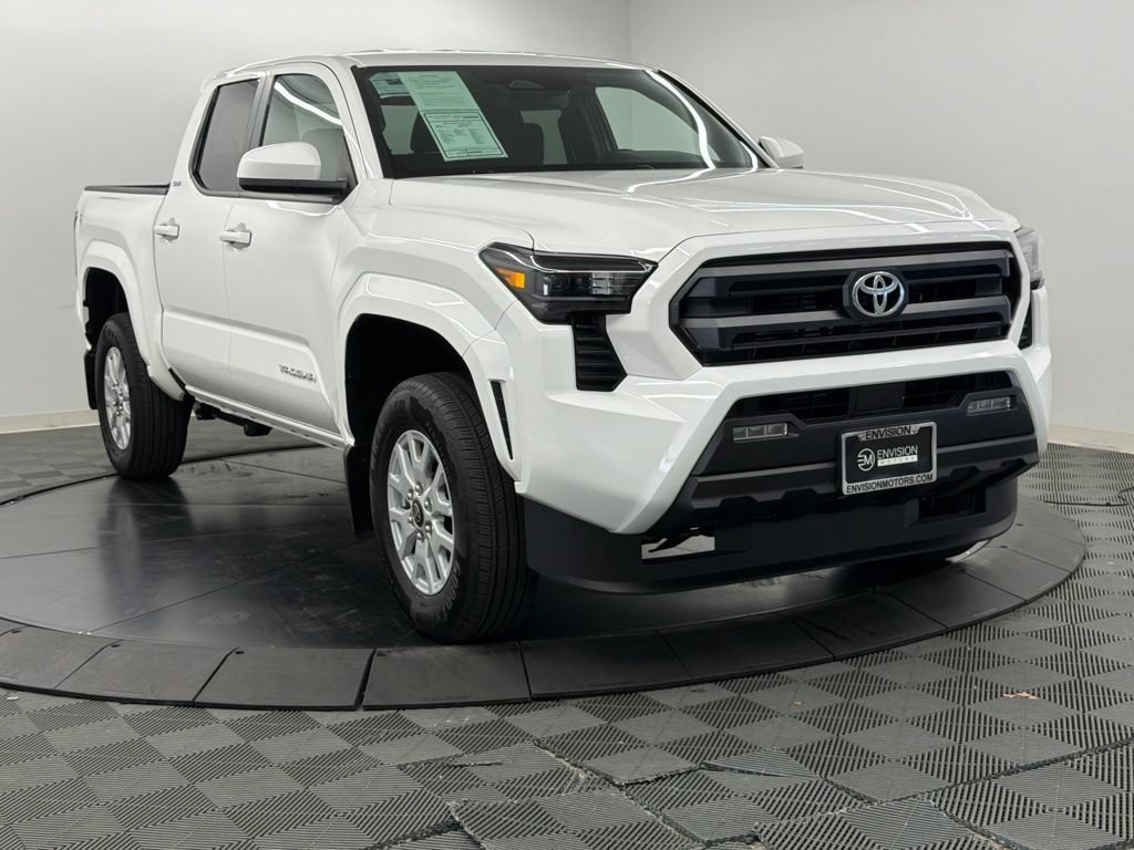Used 2026 Toyota Tacoma SR5 AWD/4WD image 14